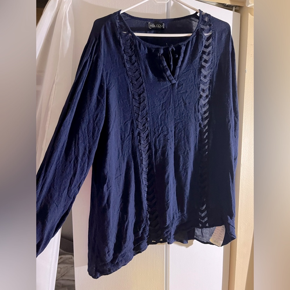 Volcom Navy blue long sleeve blouse